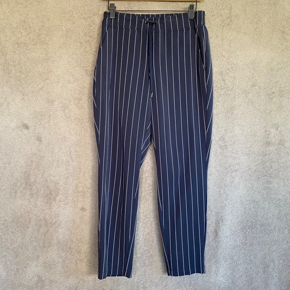 Athleta Stripe Midtown Ankle Pants Size 6 Navy Blue Pinstripe Travel Stretch